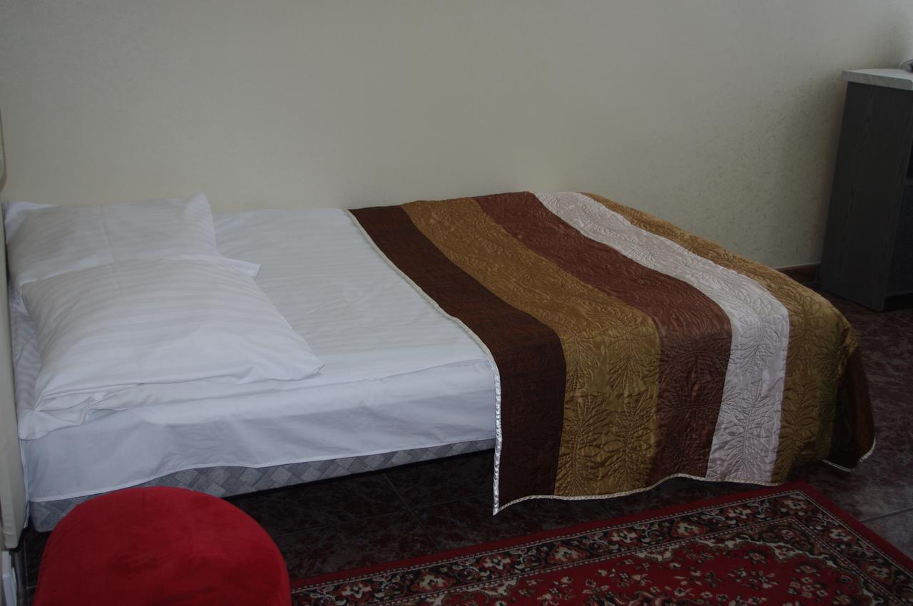 Hotel Vaivorykste Szawle Zewnętrze zdjęcie